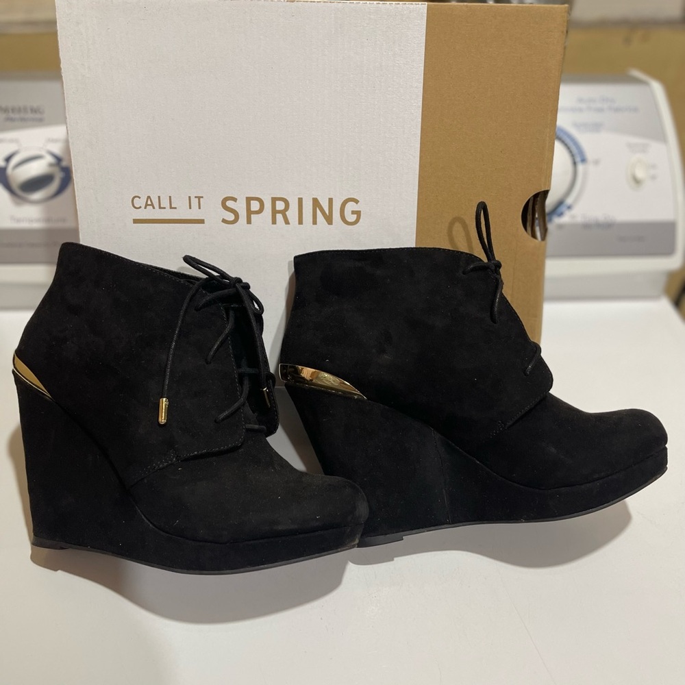 Call It Spring Kaarellan Suede Wedge Booties - Size 9